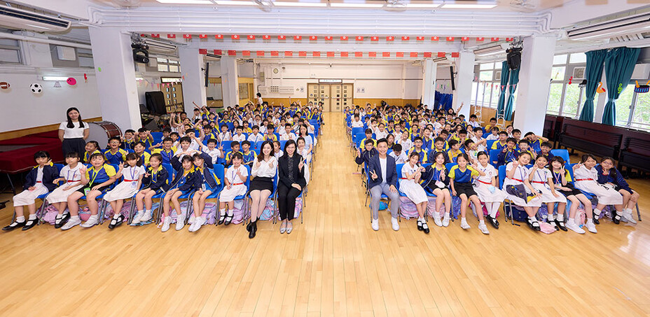 校方安排逾百名學生參加教大導師主持的講座