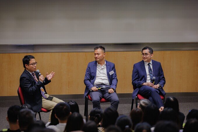 「人工智能時代下法律人的挑戰與成長」主題對話環節
